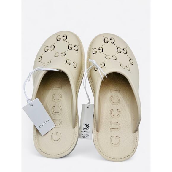 Gucci Authentic GG Perforated Crocs Slippers New in Box - Picture 2 of 9